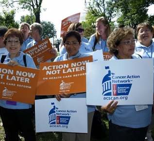 Photo of ACS CAN Volunteers participating in health care reform Lobby Day event